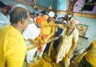 खंडोबारायाच्या चरणी नतमस्तक होऊन बैलगाडा शर्यतीचा भंडारा उधळला