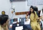 मुक्ताईनगर येथे भाजप नेत्याच्या मुलीची छेडछाड, सुरक्षारक्षकांवरही हल्ला..