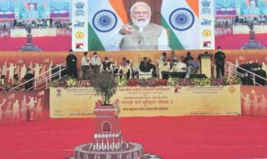 मोदी यांचे प्रतिपादन; पंढरपुरातील पालखी मार्गाचे भूमिपूजन