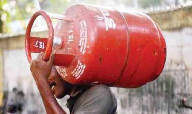 Indian oil ची ग्राहकांना नववर्षाची भेट; एलपीजी सिलेंडर थेट १०० रुपयांनी स्वस्त