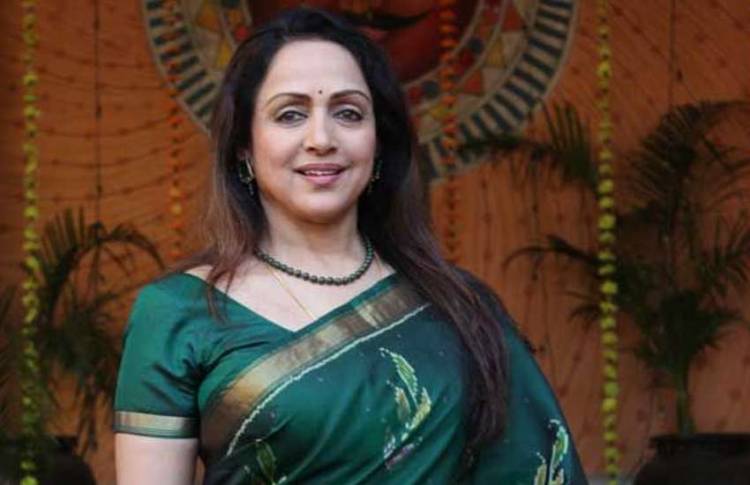 Hema Malini Birthday Special : बॉलिवूडमध्ये एक वेगळी ओळख निर्माण केली